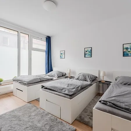 Monteur Und Geraeumige Nahe Leipzig Apartment Markranstaedt