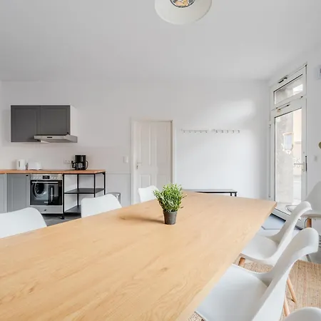 Apartament Xxl - Grosse Gruppen - 3-4 - Wifi - Naehe Leipzig *